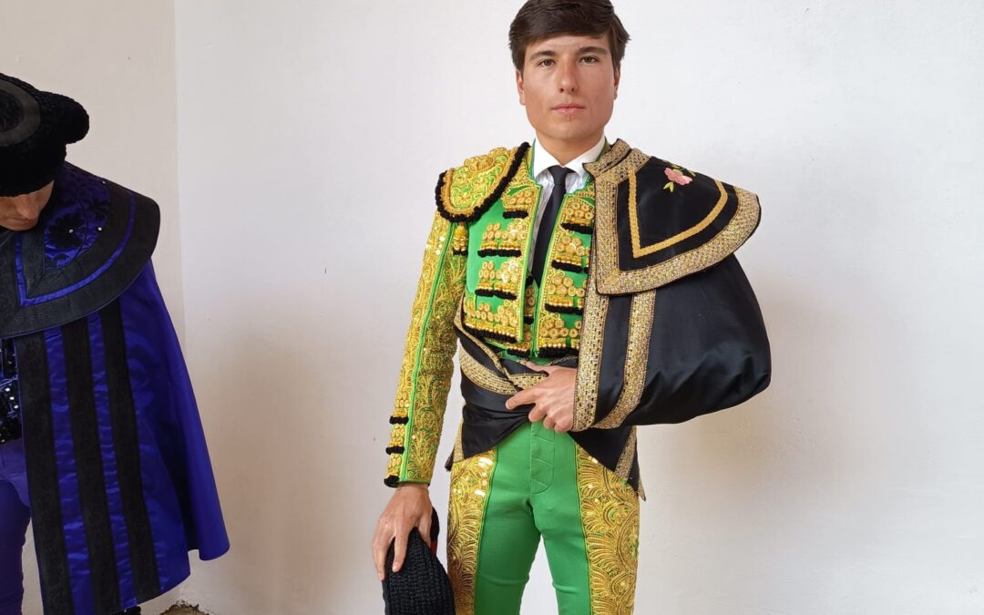 El toreo templado y la clase de Ignacio Boné conquista la matinal de Guillena