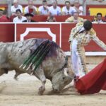Aarón Palacio corta la única oreja de la primera corrida de toros en Pamplona