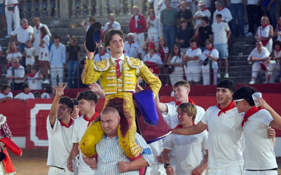 Cristiano Torres, en hombros en Corella